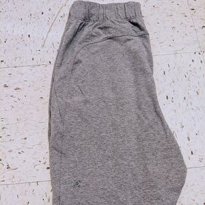 Men Lululemon Heathered Grey Connector Short 11''